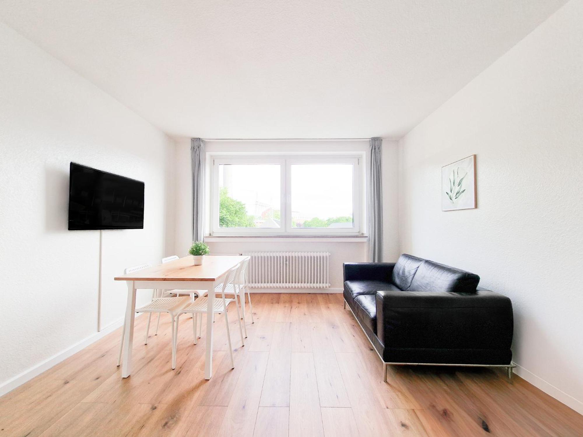 Raj Living - 2 Or 3 - 15 Min Zur Messe Dus & 10 Min Old Town Dus Appartement
