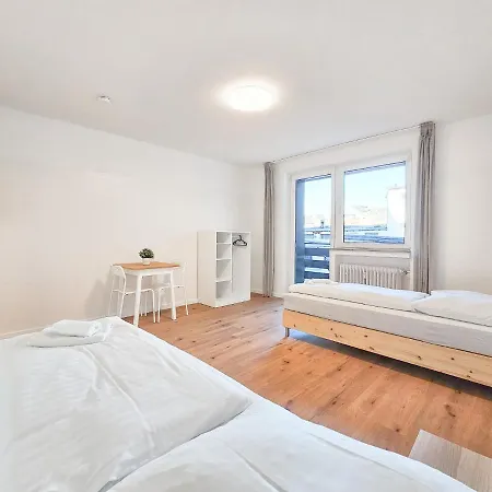 Raj Living - 2 Or 3 Room Apartments - 15 Min Zur Messe Dus & 10 Min Old Town Dus Dusseldorf Exterior photo
