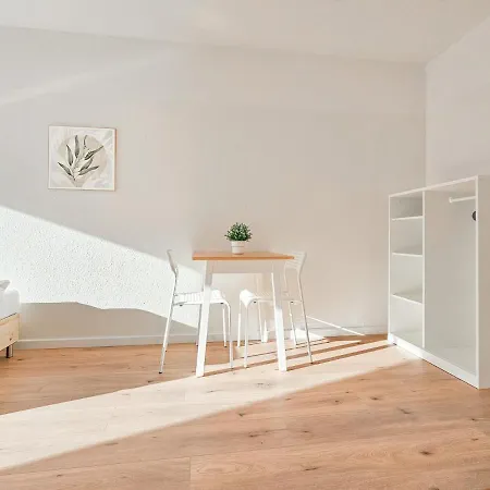 Raj Living - 2 Or 3 Room Apartments - 15 Min Zur Messe Dus & 10 Min Old Town Dus Dusseldorf Exterior photo