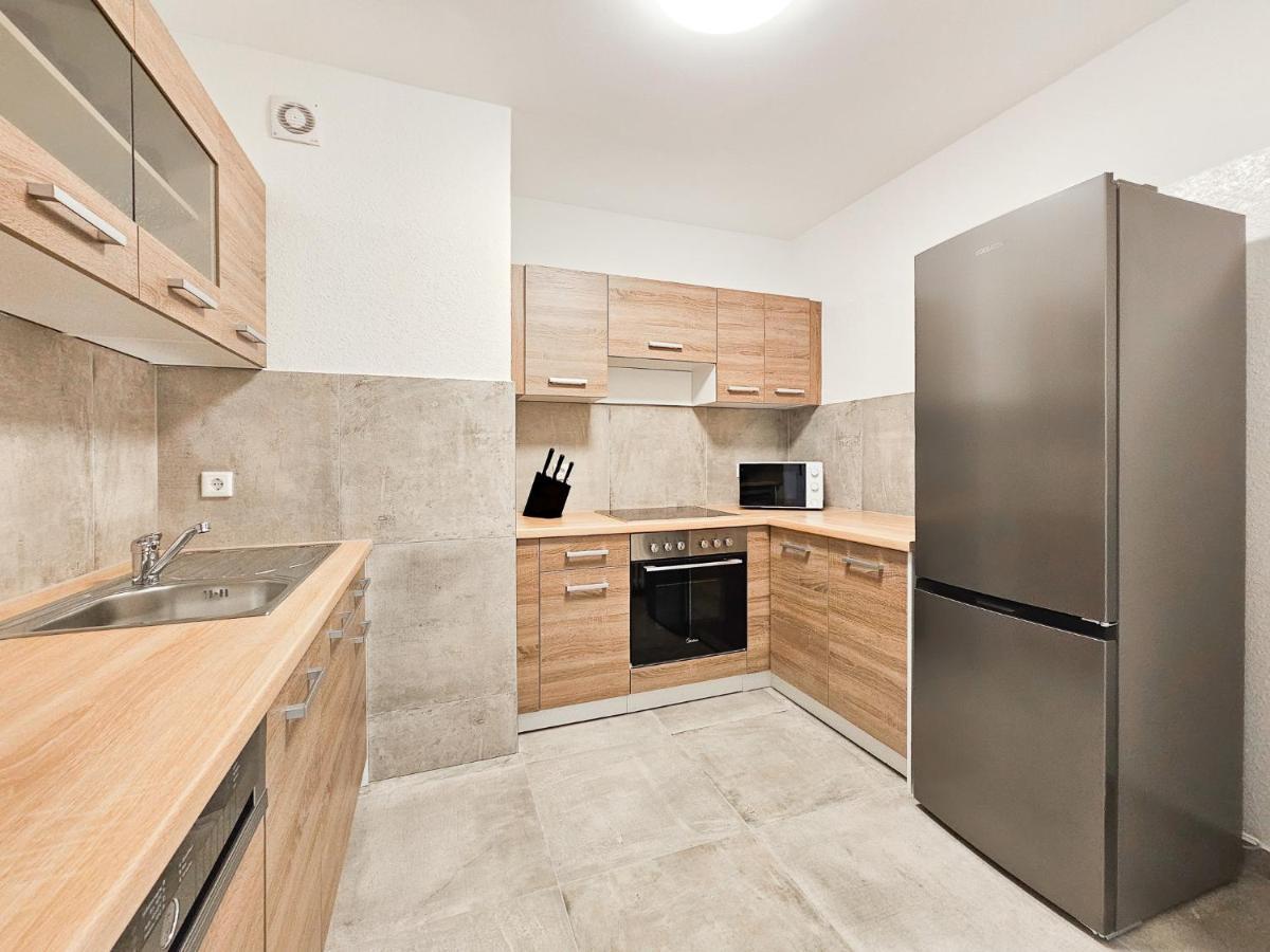 Raj Living - 2 Or 3 - 15 Min Zur Messe Dus & 10 Min Old Town Dus Düsseldorf