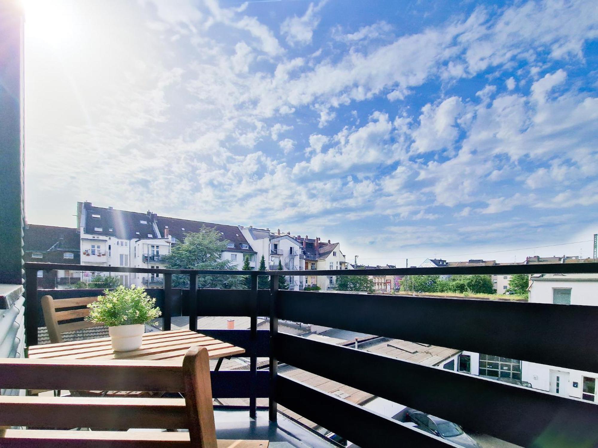 Raj Living - 2 Or 3 - 15 Min Zur Messe Dus & 10 Min Old Town Dus