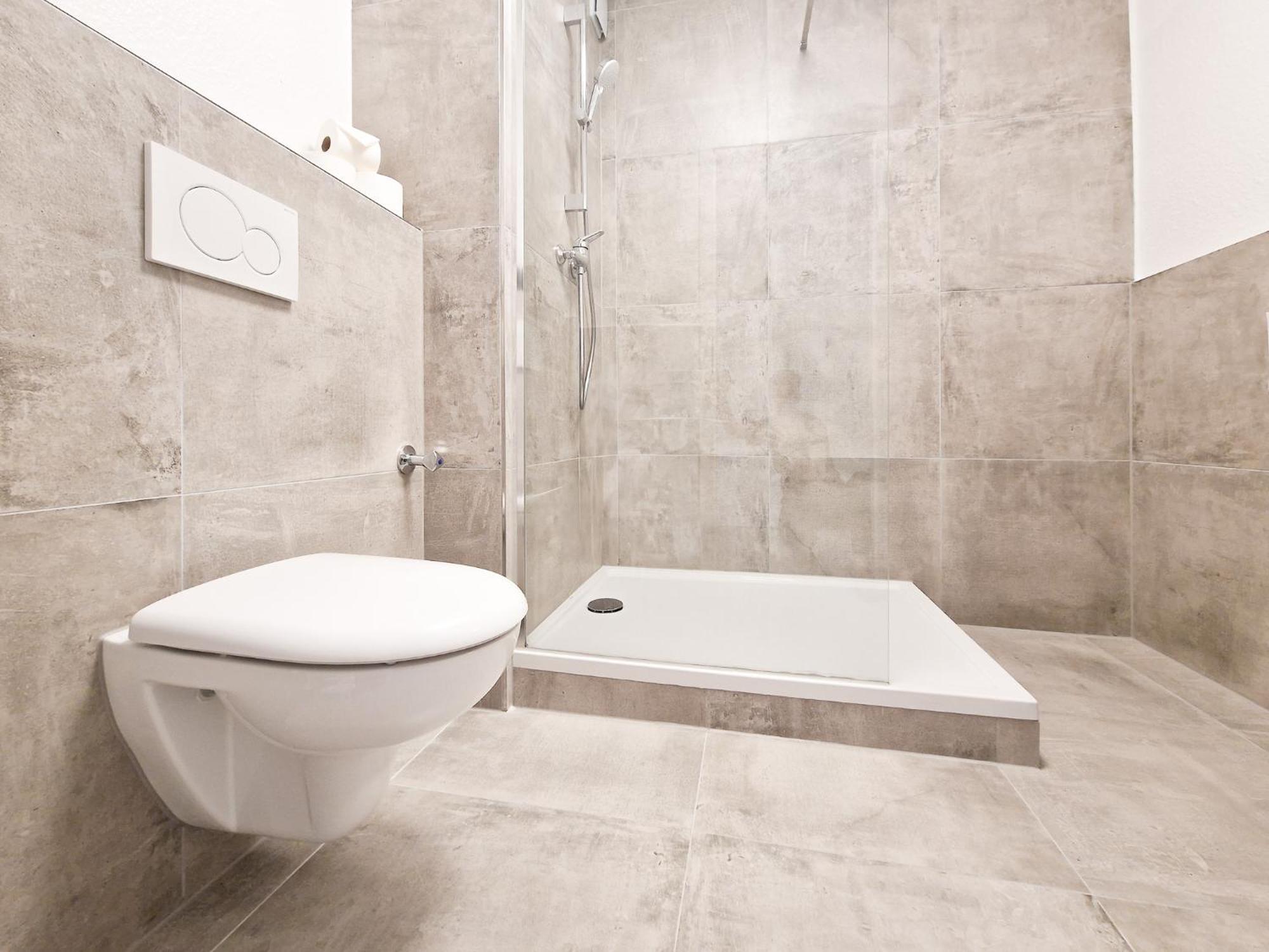 Appartamento Raj Living - 2 Or 3 - 15 Min Zur Messe Dus & 10 Min Old Town Dus