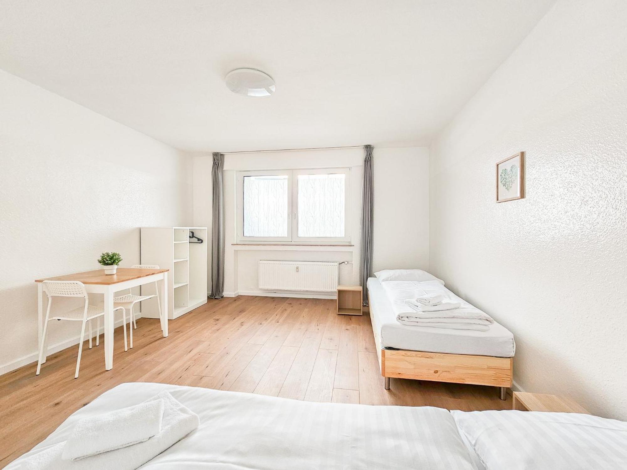 Raj Living - 2 Or 3 - 15 Min Zur Messe Dus & 10 Min Old Town Dus Apartment *